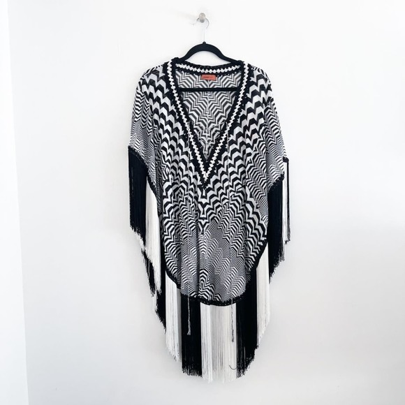 MISSONI MARE Greca Bicolor Fringe Coverup Poncho Striped Zigzag Black and White - Picture 2 of 14